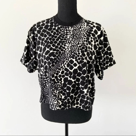 TopShop  Women's Giraffe Boxy Cropped T-shirt - Picture 2 of 13
